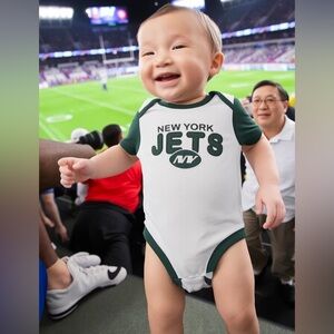 NFL Team 1 Piece New York Jets Toddlers Size 12 Months White W/Green Trim & Logo